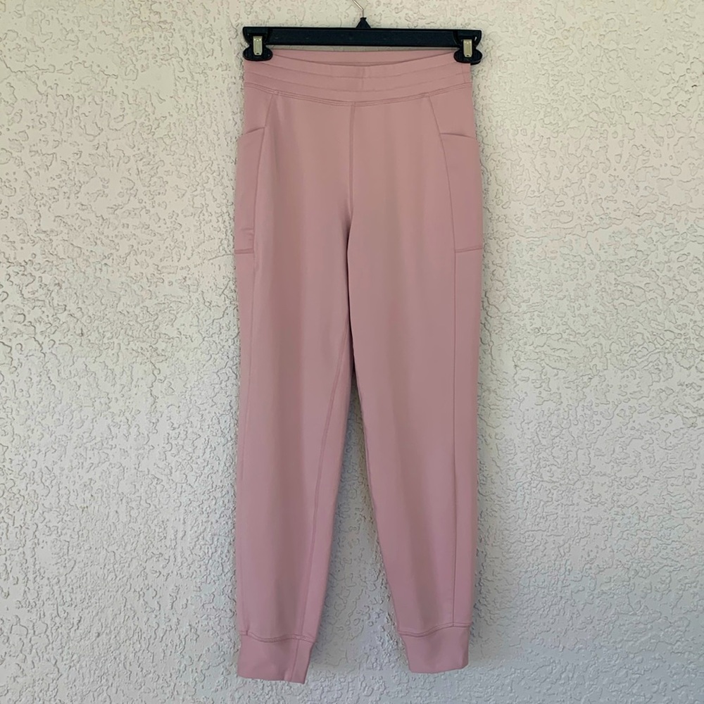 Fabletics joggers with size pockets lilac color size xs